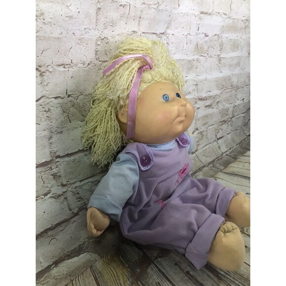 1990 Hasbro Designer, Poseable First Edition Kid Cabbage Patch Kid- Lemon Yellow - Picture 3 of 9
